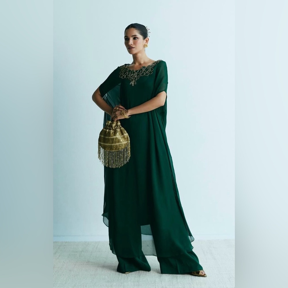 Zara Shahjahan Emerald Green Kaftan Size S | Gold Embellished Pakistani